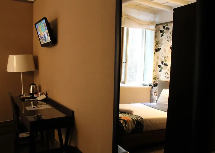 Relais Palazzo Taverna 3* Rzym